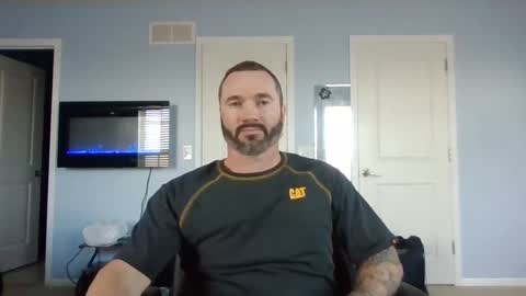 Snapshot of thesexorcist1984 chatting on 01-05-25, 07:28 James online show from 01-05-25, 07:28