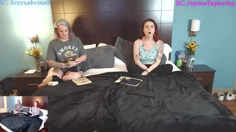 Snapshot of thesexperts420 chatting on 03-09-25, 06:28 TheSexperts420 online show from 03-09-25, 06:28