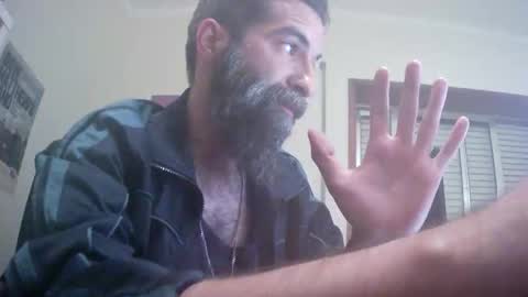 Snapshot of thesixpack_ chatting on 06-10-26, 11:57 thesixpack_ online show from 06-10-26, 11:57