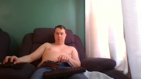 Snapshot of thestagna27 chatting on 04-22-26, 02:18 Atlantic online show from 04-22-26, 02:18