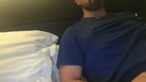 Snapshot of thethorbear chatting on 11-02-25, 12:35 thethorbear online show from 11-02-25, 12:35