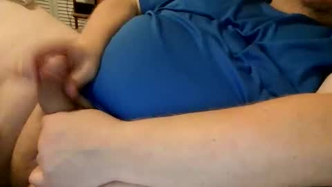 Snapshot of thetrouble chatting on 10-25-25, 01:18 thetrouble online show from 10-25-25, 01:18