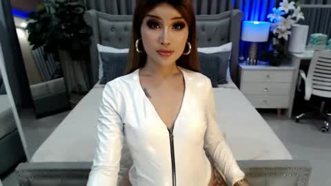Snapshot of theunmarriedwife chatting on 07-14-26, 08:30 ValerieAnderson online show from 07-14-26, 08:30