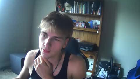 Snapshot of thevincegray chatting on 06-05-26, 12:28 Vince online show from 06-05-26, 12:28