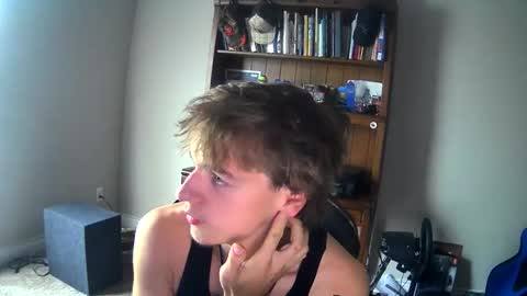 Snapshot of thevincegray chatting on 06-07-26, 10:57 Vince online show from 06-07-26, 10:57