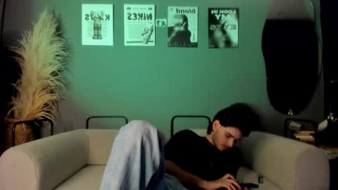 thiaan__ online show from 11-01-25, 12:01