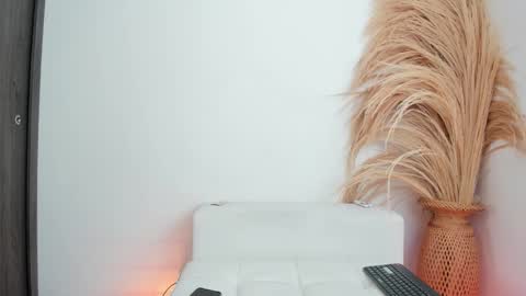 Thiago  online show from 12-17-25, 06:03