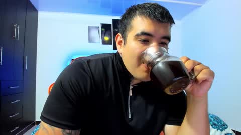 Thiago online show from 11-28-25, 04:59