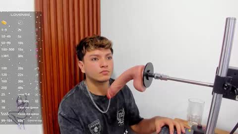 Snapshot of thiago_duvan chatting on 01-12-26, 07:30 Thiago online show from 01-12-26, 07:30