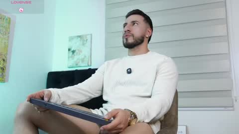 Thiago online show from 04-24-26, 01:52