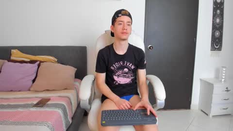 Manuel online show from 03-07-26, 03:31