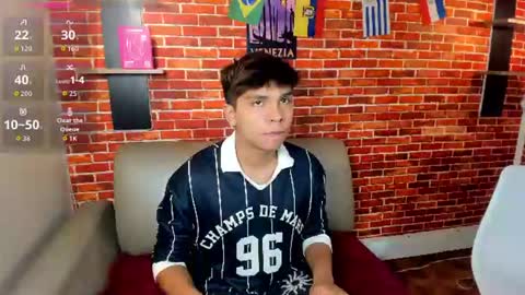 Snapshot of thiago_kozak chatting on 06-22-26, 12:46 thiago online show from 06-22-26, 12:46
