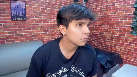 Snapshot of thiago_kozak chatting on 07-15-26, 02:50 thiago online show from 07-15-26, 02:50