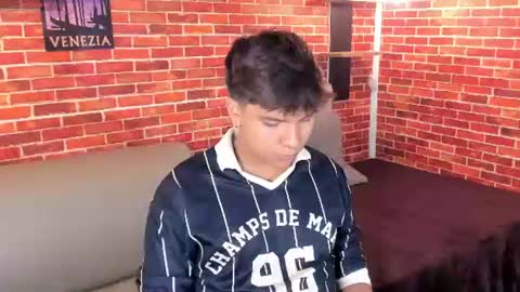 Snapshot of thiago_kozak chatting on 07-28-26, 01:32 thiago online show from 07-28-26, 01:32