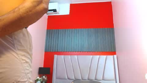 Thiago Summers online show from 09-15-25, 02:50