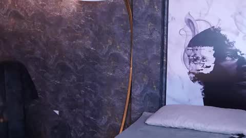 Thiago online show from 12-18-25, 12:22