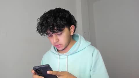 Thiago online show from 11-28-25, 06:32