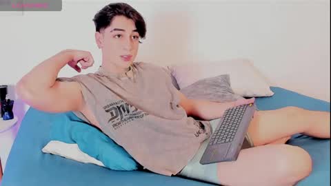 Thiago Winteer online show from 05-12-26, 02:30