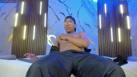 ThiagoBerry online show from 02-22-26, 11:20