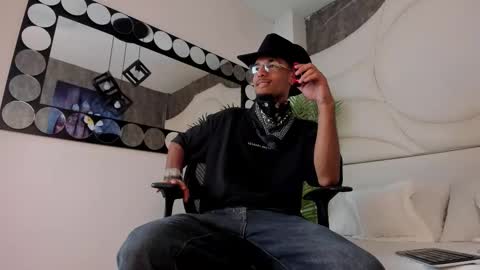 ThiagoFerreti online show from 10-09-25, 03:26