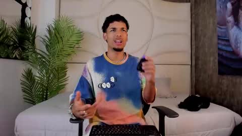 ThiagoFerreti online show from 10-16-25, 03:40