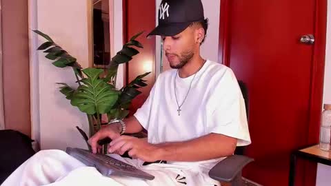 ThiagoFerreti online show from 03-18-26, 03:09