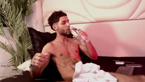 ThiagoFerreti online show from 04-10-26, 03:56