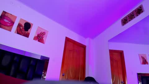 thiagosexy005 online show from 06-12-26, 01:48