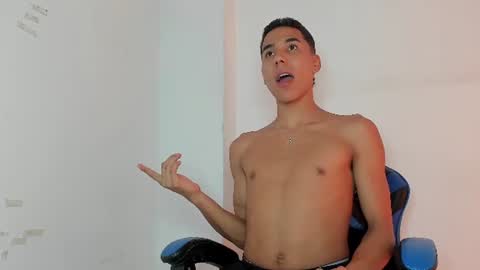 thiagosexy005 online show from 06-21-26, 12:35