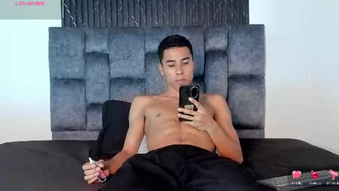 thiagosexy005 online show from 07-26-26, 12:52