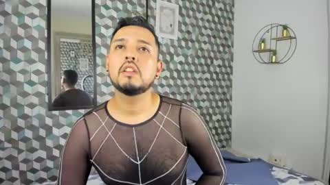 Snapshot of thiagowolf_ chatting on 07-22-26, 09:17 Santiago online show from 07-22-26, 09:17