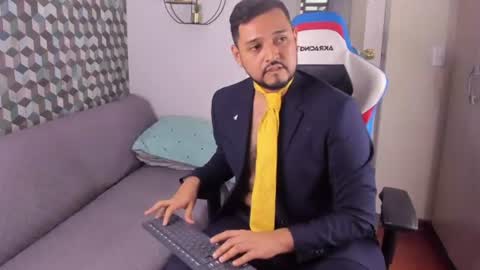 Snapshot of thiagowolf_ chatting on 07-29-26, 08:40 Santiago online show from 07-29-26, 08:40