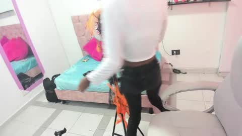 thianahorny online show from 11-01-25, 12:40