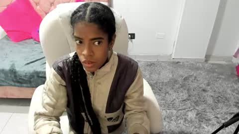 thianahorny online show from 11-29-25, 09:23