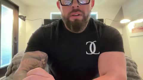 Snapshot of thiccbull12 chatting on 05-20-26, 06:36 thiccbull12 online show from 05-20-26, 06:36