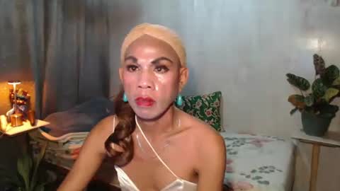 Snapshot of thick_bigcock13 chatting on 05-11-26, 11:35 gil online show from 05-11-26, 11:35