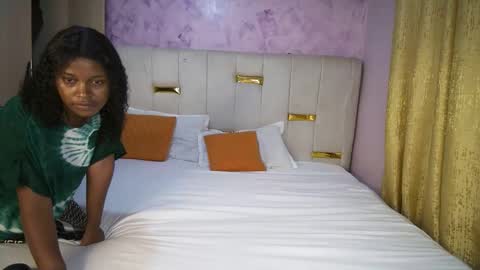 Snapshot of thick_n_flirty chatting on 04-20-26, 11:57 thick_n_flirty online show from 04-20-26, 11:57
