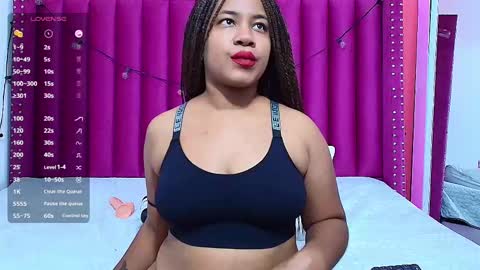 Snapshot of thickeebonyy chatting on 01-25-25, 04:13 thickeebonyy online show from 01-25-25, 04:13