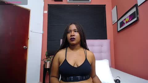 Snapshot of thickeebonyy chatting on 02-28-25, 07:56 thickeebonyy online show from 02-28-25, 07:56