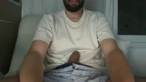 Snapshot of thickerbunny chatting on 09-19-25, 09:26 thickerbunny online show from 09-19-25, 09:26