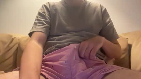 Snapshot of thickerbunny chatting on 10-04-25, 07:12 thickerbunny online show from 10-04-25, 07:12