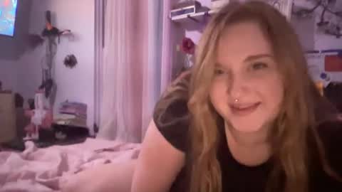 Snapshot of thickgingergoddess chatting on 12-09-24, 03:40 Ariel online show from 12-09-24, 03:40