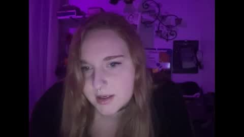 Snapshot of thickgingergoddess chatting on 12-12-24, 03:21 Ariel online show from 12-12-24, 03:21