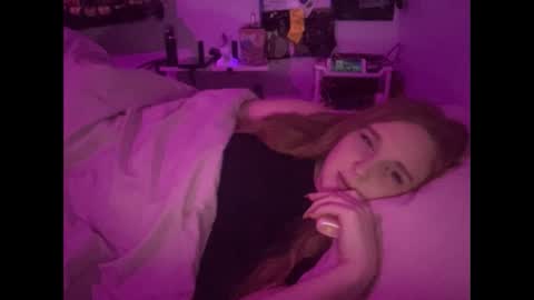 Snapshot of thickgingergoddess chatting on 12-19-24, 02:56 Ariel online show from 12-19-24, 02:56