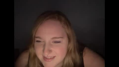 Snapshot of thickgingergoddess chatting on 12-21-24, 01:36 Ariel online show from 12-21-24, 01:36