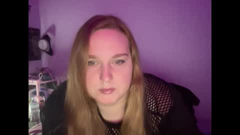 Snapshot of thickgingergoddess chatting on 12-22-24, 02:06 Ariel online show from 12-22-24, 02:06