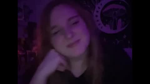 Snapshot of thickgingergoddess chatting on 12-26-24, 04:43 Ariel online show from 12-26-24, 04:43