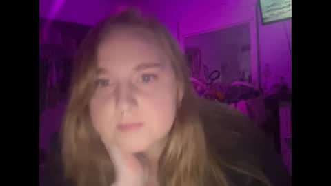 Snapshot of thickgingergoddess chatting on 01-14-25, 04:57 Ariel online show from 01-14-25, 04:57