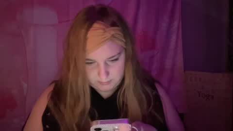 Snapshot of thickgingergoddess chatting on 03-05-25, 06:23 Ariel online show from 03-05-25, 06:23