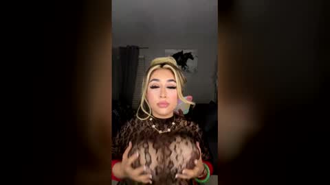 thicklatinamami1 online show from 04-29-26, 07:56